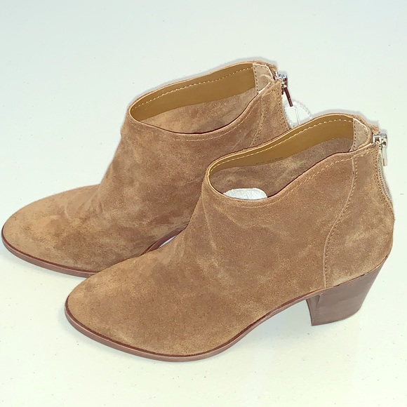 Dolce Vita Shoes - NWT Dolce Vita Size 10 Block Heeled Suede Bootie